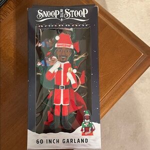 Snoop on the Stoop 60 Inch Garland